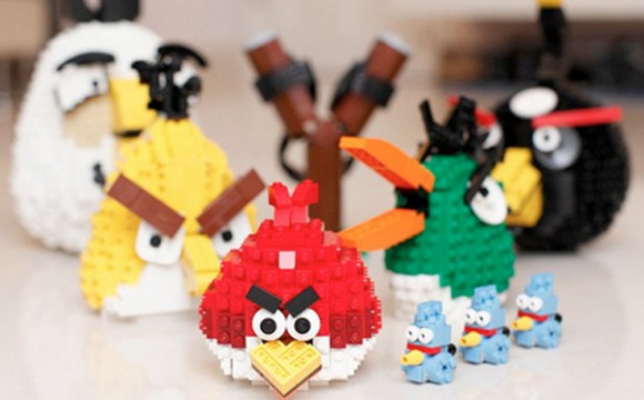 LEGO Angry Birds ความสดใสในรูปแบบเลโก้